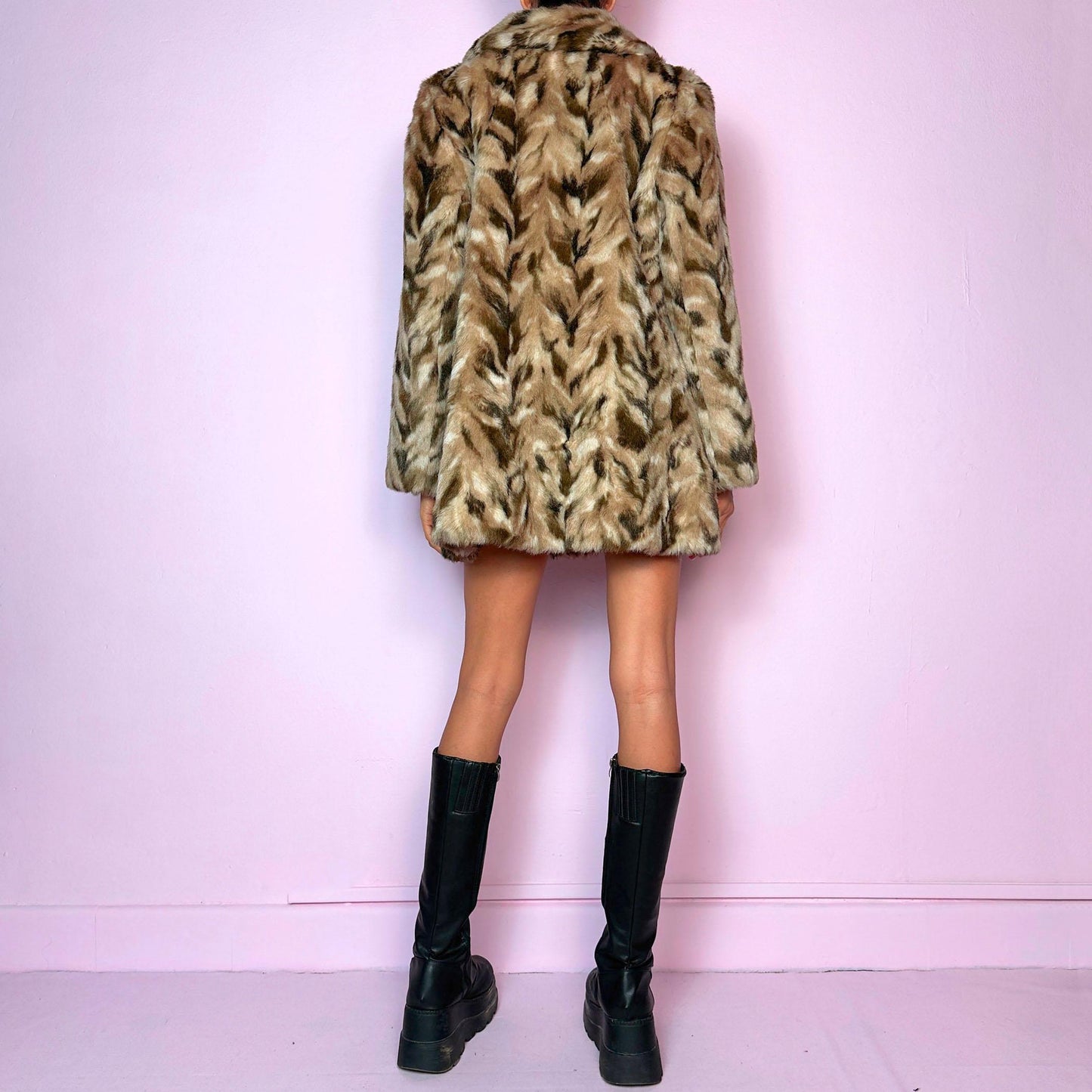 Vintage 90s Chevron Faux Fur Coat - M